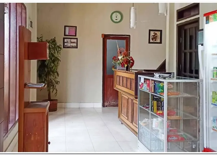 Mahkota Intan Syariah Balikpapan RedPartner Hotel
